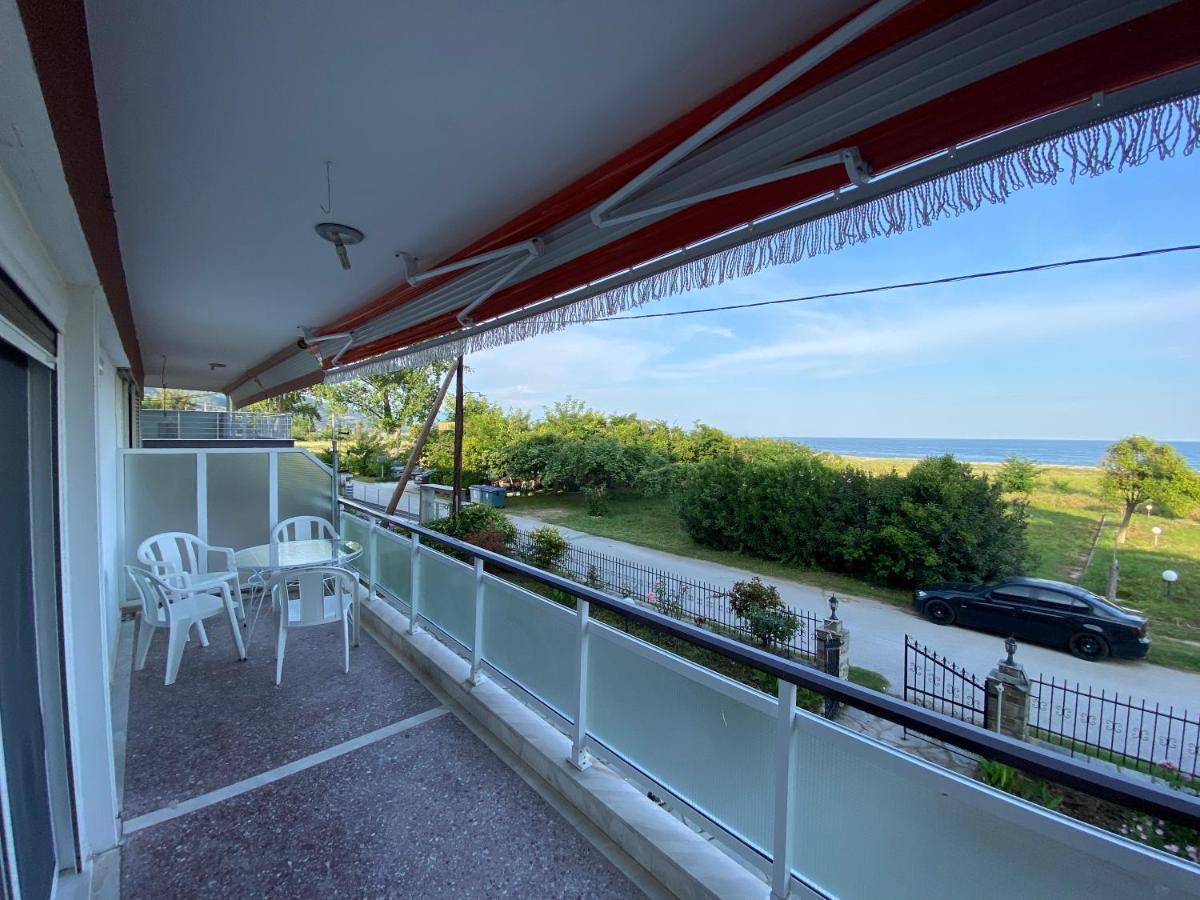 Renas House Apartment Аспровалта Екстериор снимка