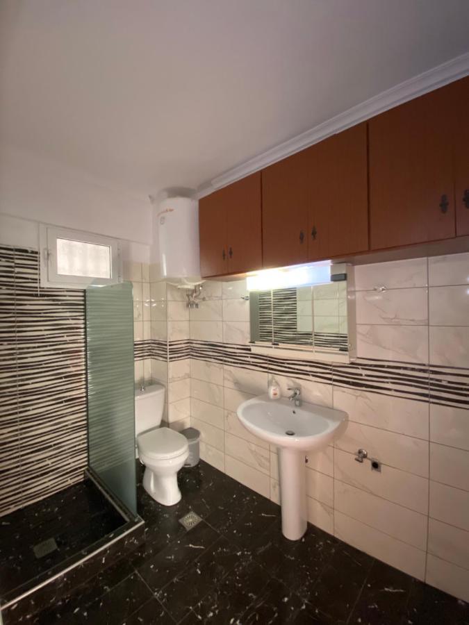 Renas House Apartment Аспровалта Екстериор снимка