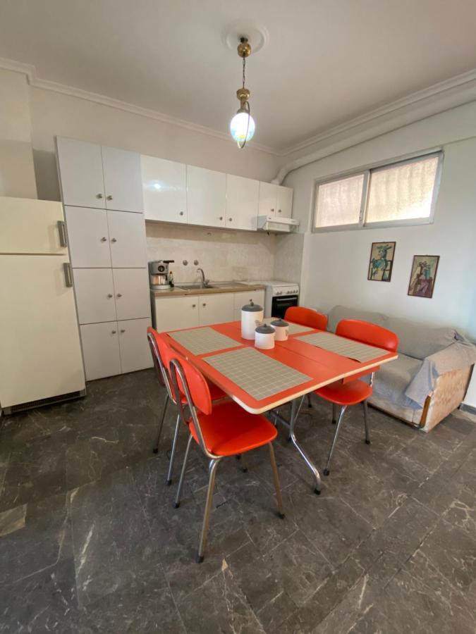 Renas House Apartment Аспровалта Екстериор снимка